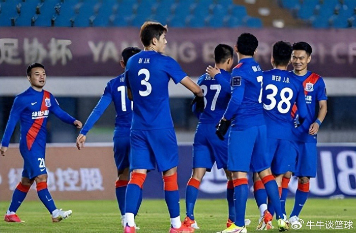 V体育在线官网-他本赛季仅用三场比赛！就让球迷看到接班吴曦希望，值得期待|上海申花|中超|吴启鹏|斯卢茨基|上海申花足球俱乐部_新浪体育_新浪新闻